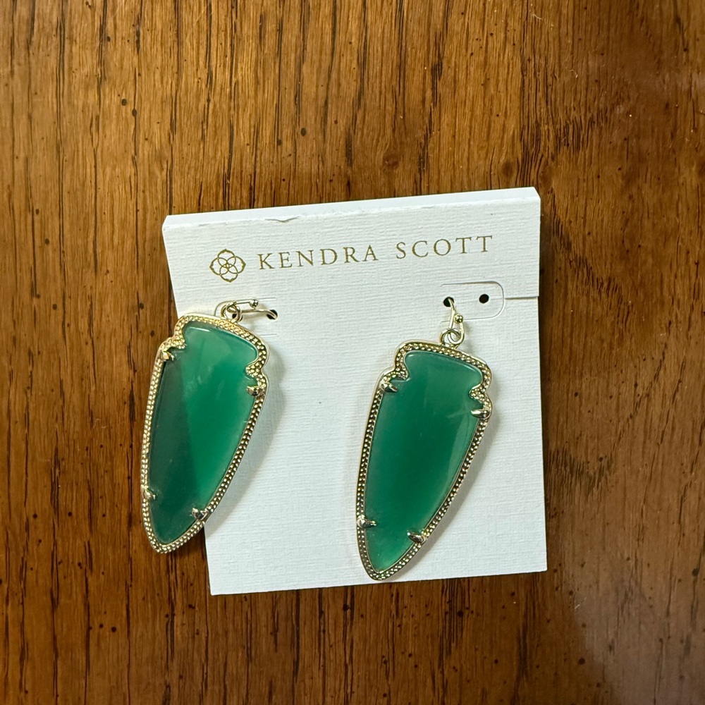 Kendra Scott Arrowhead Green Drop Earrings - mini